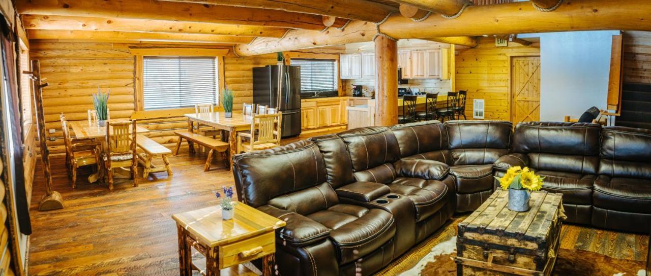 River Lodge Island Park Bagian luar foto
