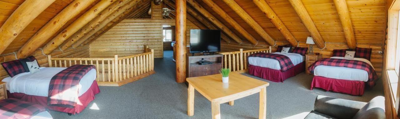 River Lodge Island Park Bagian luar foto