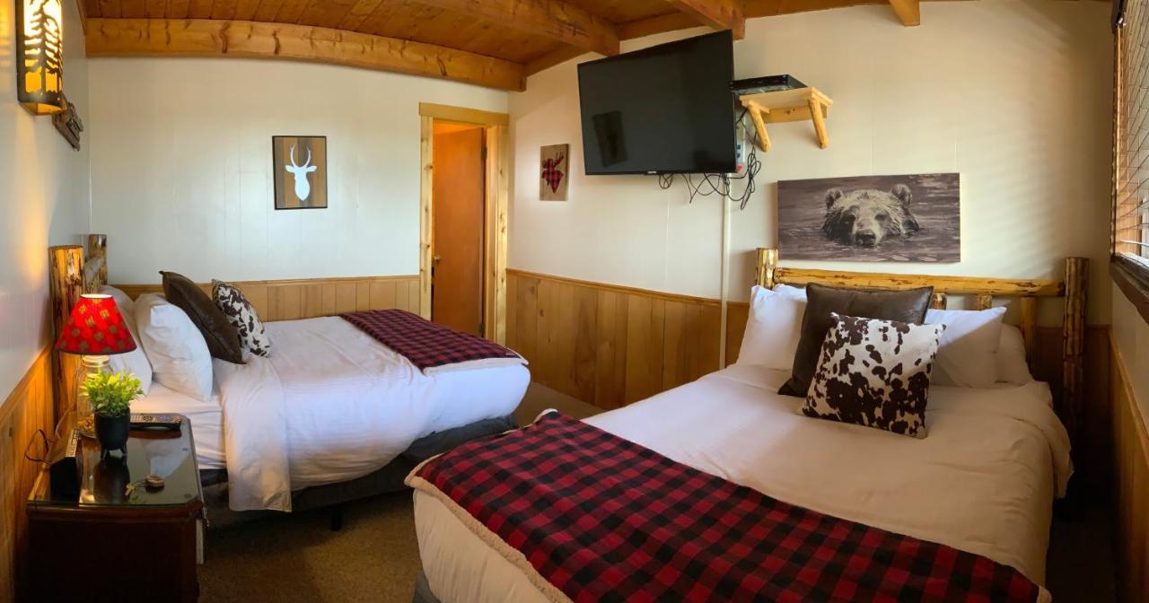 River Lodge Island Park Bagian luar foto