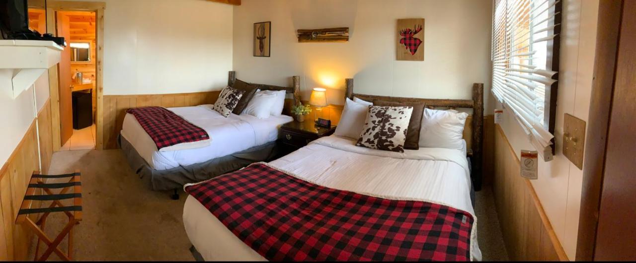 River Lodge Island Park Bagian luar foto