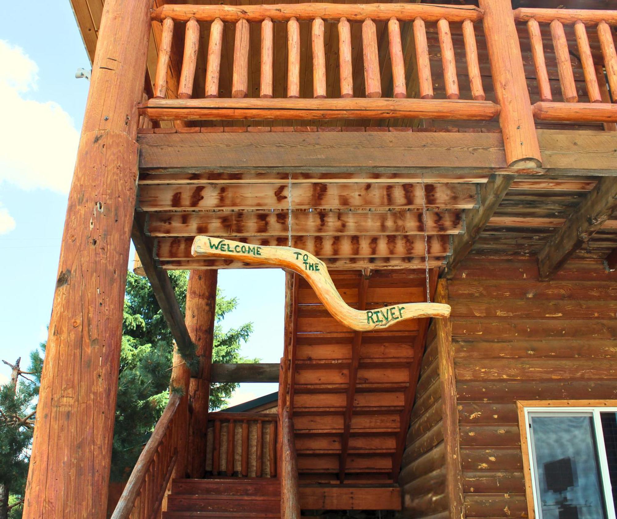 River Lodge Island Park Bagian luar foto