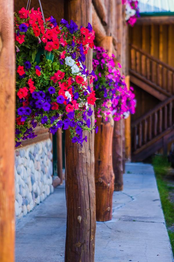 River Lodge Island Park Bagian luar foto