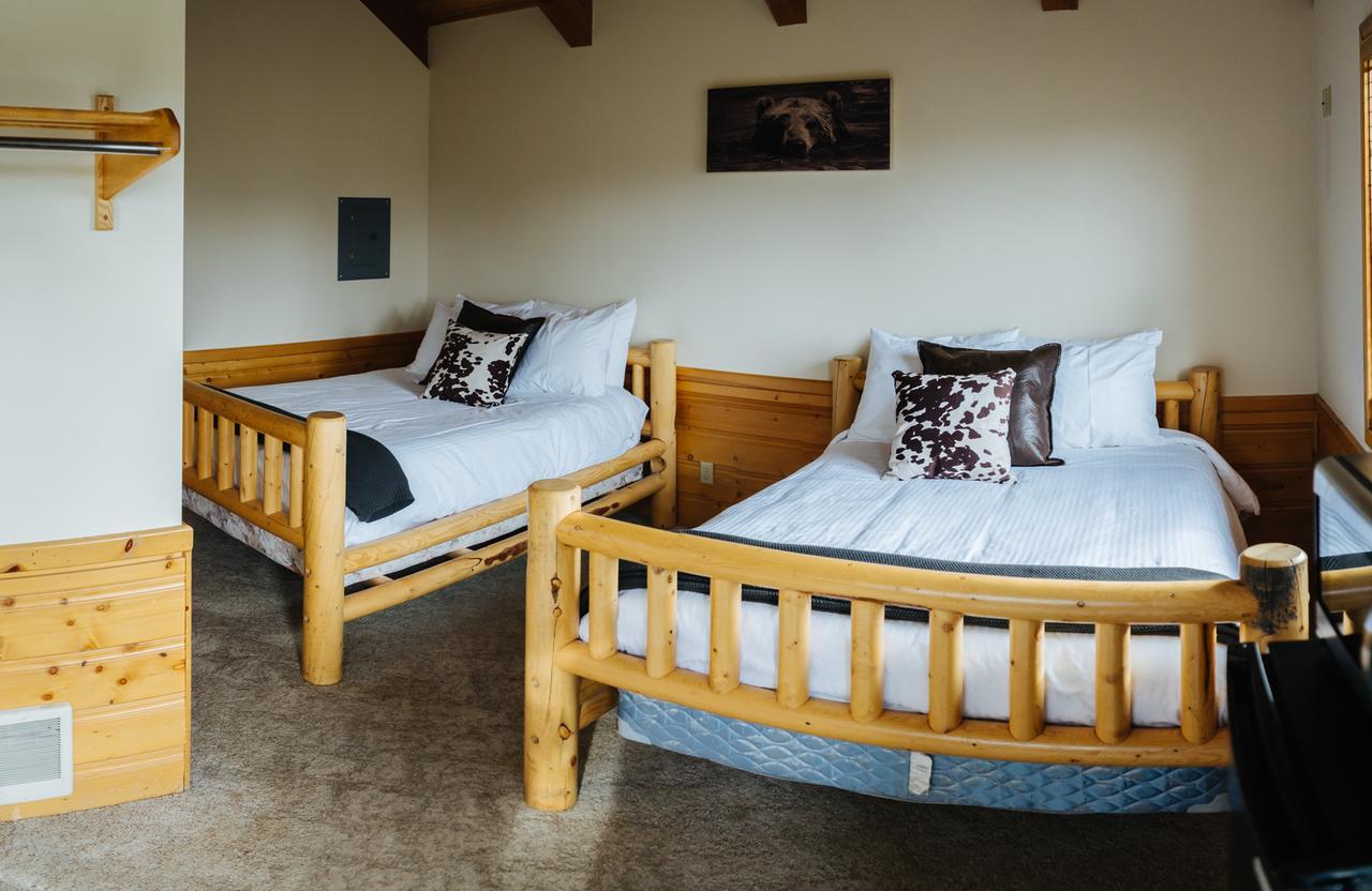 River Lodge Island Park Bagian luar foto