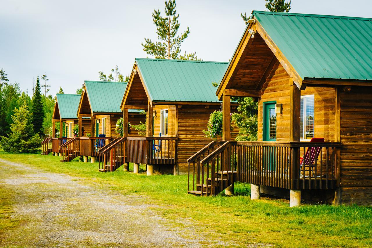 River Lodge Island Park Bagian luar foto